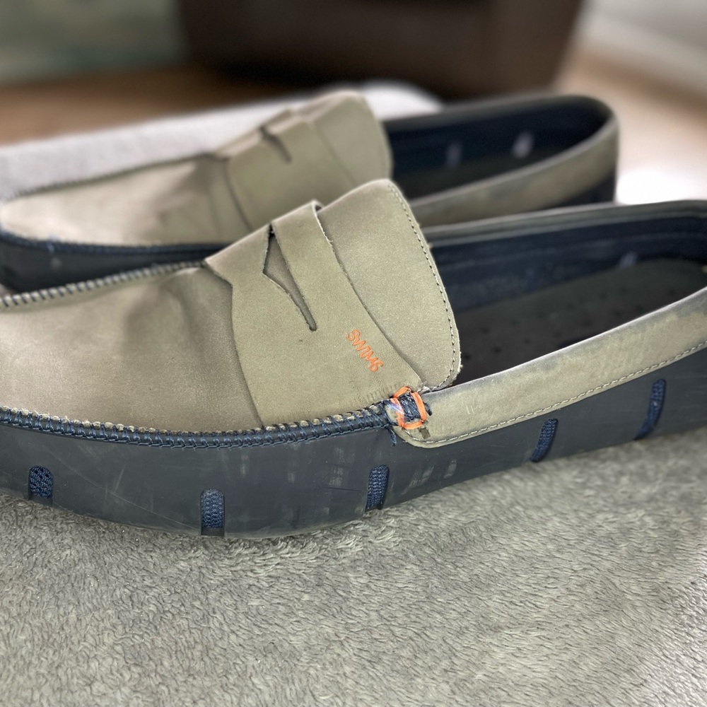 Men's Swims Slip-On Waterproof Leather and Rubber Penny Loafers Size 12